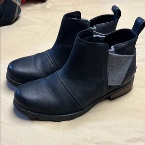 Sorel Chelsea waterproof boot 7.5